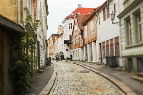 streets  bergen norway entouriste