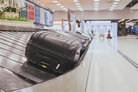 safe   luggage   airport