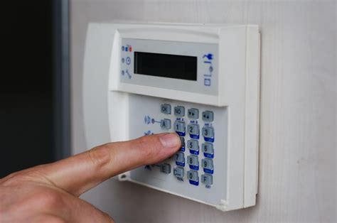 strategies  reducing false security alarms norris