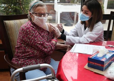 massachusetts nursing homes    shot  coronavirus vaccine     days