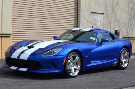 mile  srt viper gts launch edition  sale  bat auctions sold    march