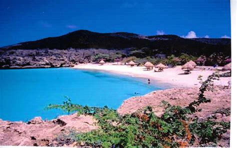 curacao willemstad bahamas island island beach cheap caribbean islands honeymoon oceanfront