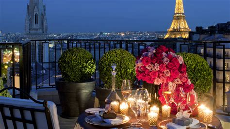 8 romantic things to do in paris for a valentine s day