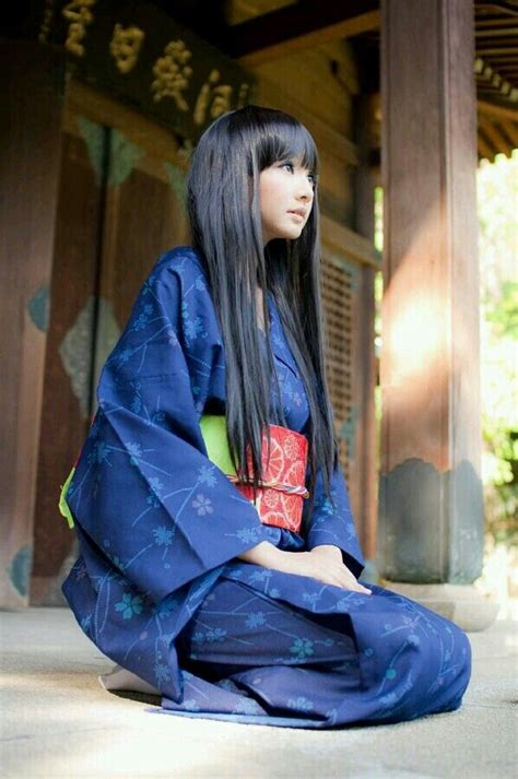 pin  joy rain  asian art traditional kimono japanese outfits