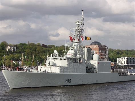canadas navy modernization sounds   mess business insider