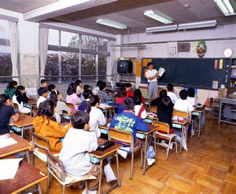 summary of japanese education and literacy