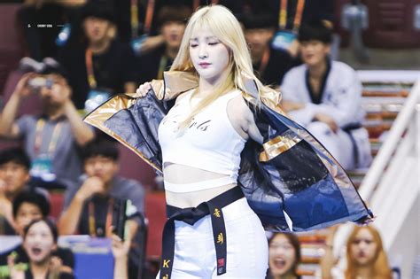 this sexy taekwondo girl has all of korea falling in love