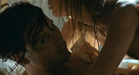 amber heard topless sex scene from the rum diary scandal planet