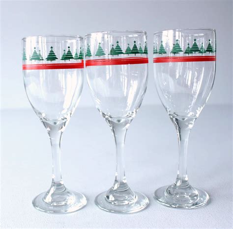 Christmas Wine Glasses Set Of 8 Mix And Match Vintage Etsy Canada