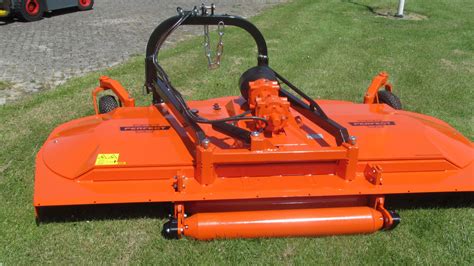 Orchard Mower With Side Discharge Series Rn Perfect Van Wamel