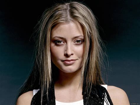 hot wallpapers australian model actress and singer holly valance hd
