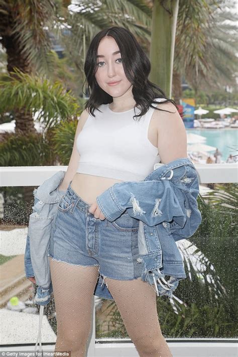 noah cyrus says she wants to shut down social media haters daily mail