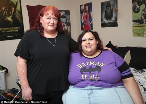 Morbidly Obese Model Who Dreams Of Weighing 1000lb Loves Being Fed