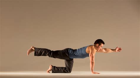 yoga poses  bodybuilders