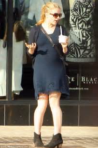Giving Into Her Pregnancy Cravings Anna Paquin Enjoys
