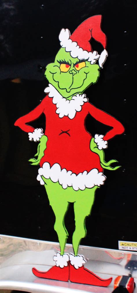 grinch christmas decorations ideas    feed inspiration