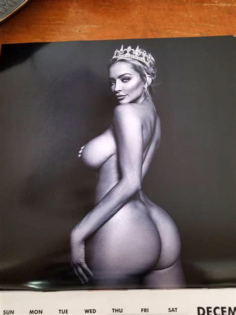 lindsey pelas nude and topless pics — ultimate collection