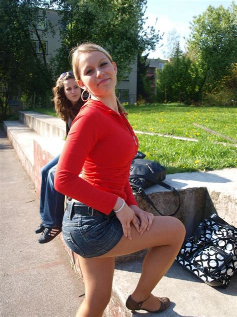 amateur pantyhose on twitter jean shorts and pantyhose