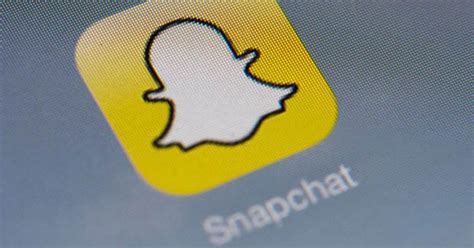 Hackers Threaten To Post Thousands Of Naked Selfies From Snapchat