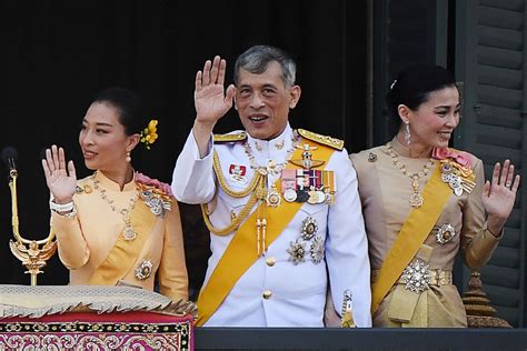 Thai King Strips Disloyal Royal Consort Of All Titles Palace New