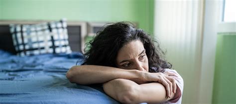 Can Menopause Cause Depression Johns Hopkins Medicine