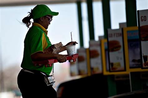 happen  fast food workers  raises bloomberg