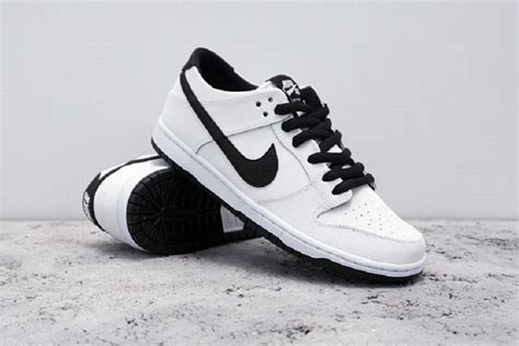 nike sb  keeping  latest colorway   iw dunk  pro simple