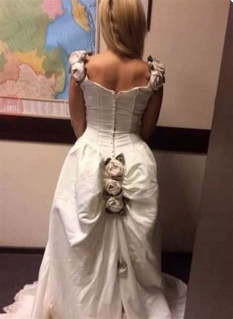 Bride S Wedding Dress Mocked As People Mistake Roses For Wedgie And