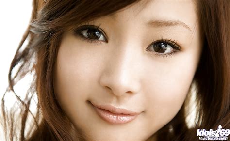 Amazingly Lovely Asian Babe Suzuka Ishikawa Uncovering Her Ravishing