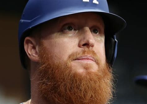 dodgers news justin turner disappointed mlb players association