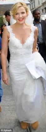wedding in the city now it s promiscuous samantha jones turn to say i do in film sequel