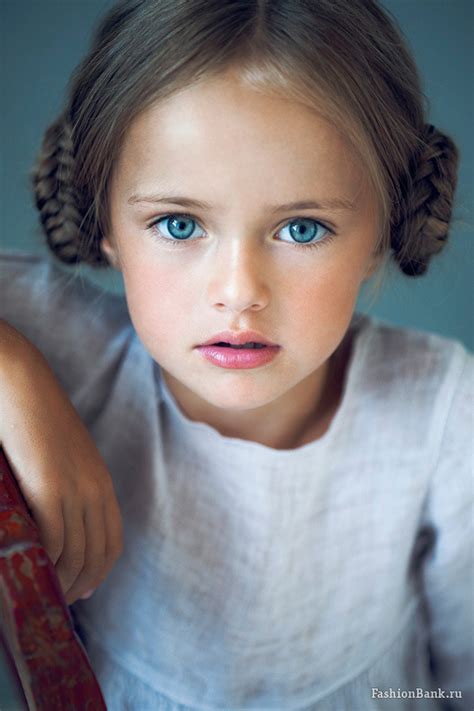 conheça a russa de 8 anos considerada a menina mais bonita do mundo fatos desconhecidos