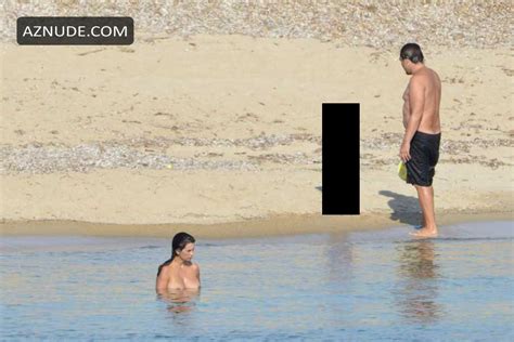 penelope cruz nude during vacation with her husband javier bardem and
