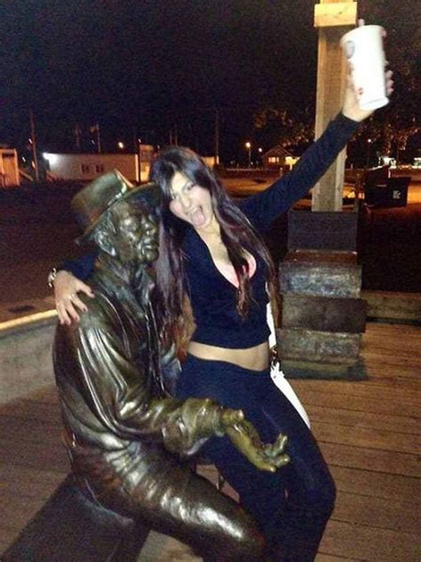 48 ridiculous drunk people that will shock you funny pictures drunk girls drunk people