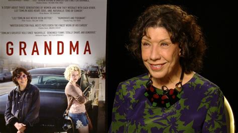 lily tomlin never thought she d live to play a lesbian on screen entertainment tonight