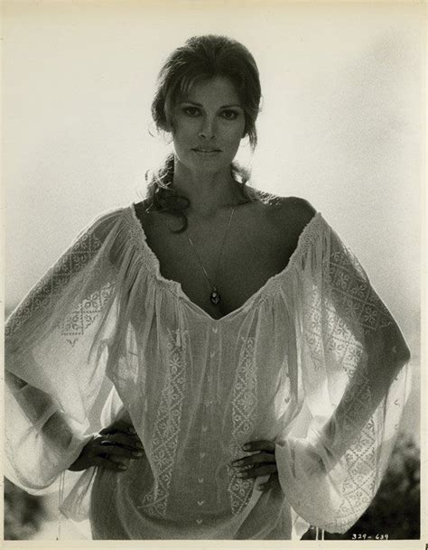 lady in cement 218 raquel welch photos from the lady in cement and othe women glorious