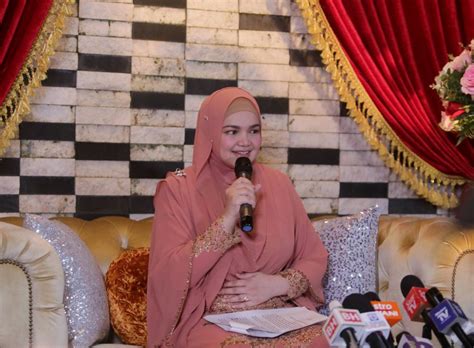 siti nurhaliza s heartwarming journey to motherhood new straits times malaysia general