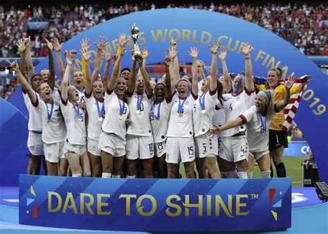 uswnt score usa wins 2019 fifa women s world cup beat netherlands 2 0