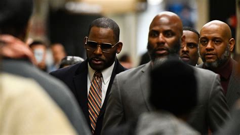 r kelly judgment vacated lawsuit by accuser to go forward the new