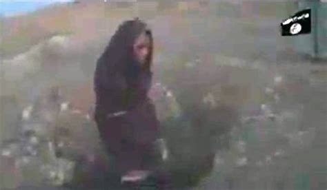islamic state executes woman journalist in mosul islam