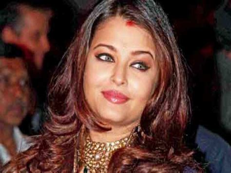 Aishwarya S Big Fat Debate Hindi Movie News Times Of India