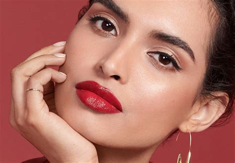 how to classic red lip page bobbi brown official site