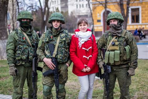crisis in crimea according to kremlin tv tea sandwiches