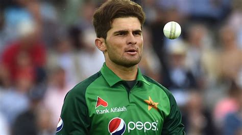 shaheen shah afridi middlesex sign pakistan pace bowler