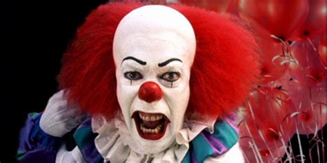 Evil Clown Terrorizes Woman Axe Wielding Clown Arrested By Police