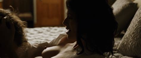 Naked Lena Headey In Zipper