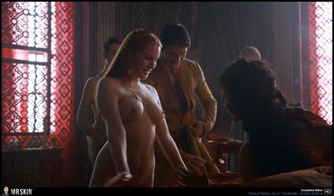 Tv Nudity Report Game Of Thrones Shameless Vikings And The Americans