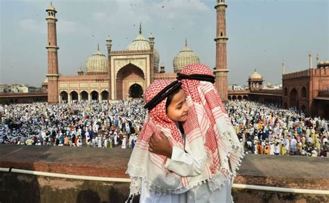 muslims celebrate eid ul fitr  gaiety  india festivities
