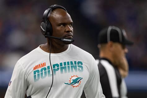 Brian Flores Erupts At Officials After Pass Interference Call
