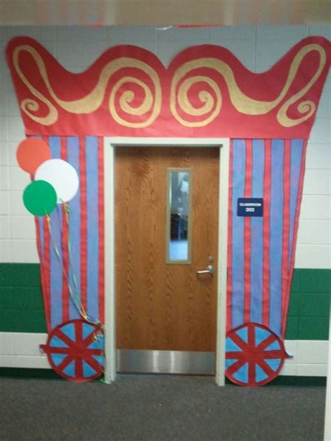 Creative Circus Door Decorations Ideas Homedecor Circusdecor